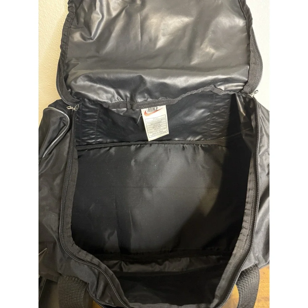 Vintage Nike Duffel Bag Black 90's Gym‎ Bag Sports Nylon Yellow Swoosh